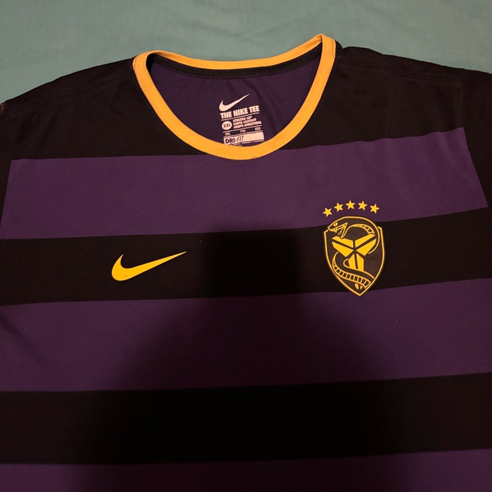Kobe Bryant Kobe Bryant designer soccer jersey Laker colors size XXL - Picture 4 of 4